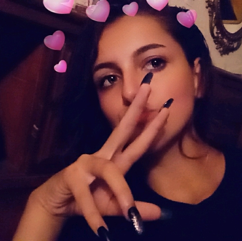 Meet your Posher, Izzy